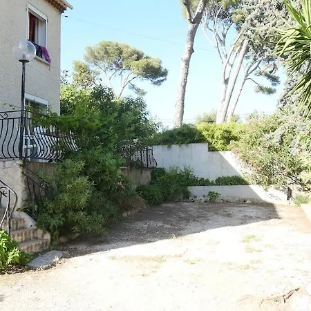 Rez De En Front De Mer Villa